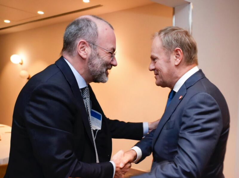 Image for the Tweet beginning: EPP unity.
Together for a safer