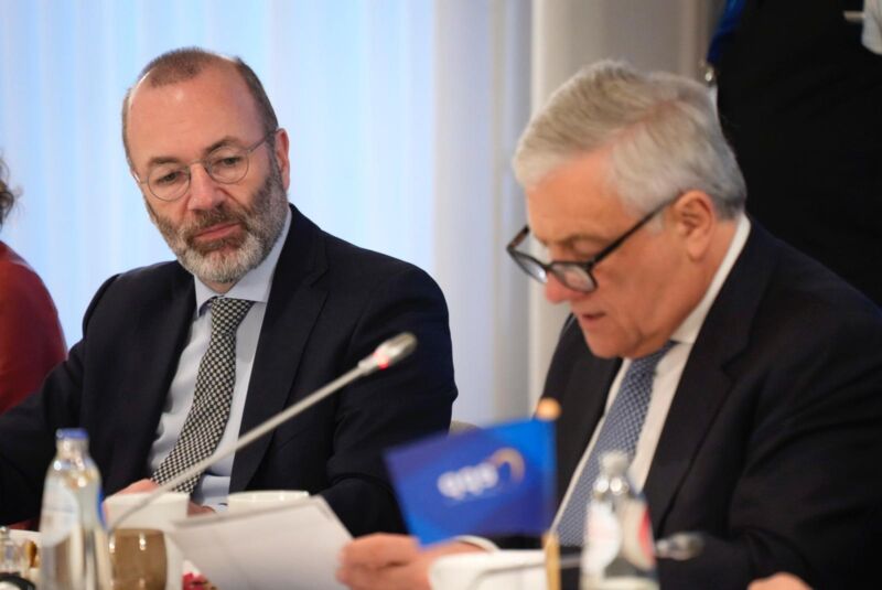 Image for the Tweet beginning: EPP unity.
Together for a safer