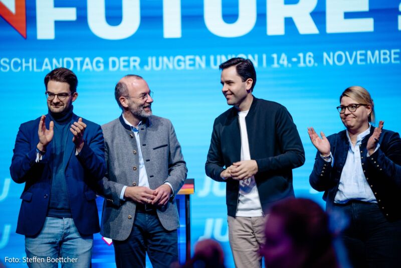 Image for the Tweet beginning: What the Future - Was