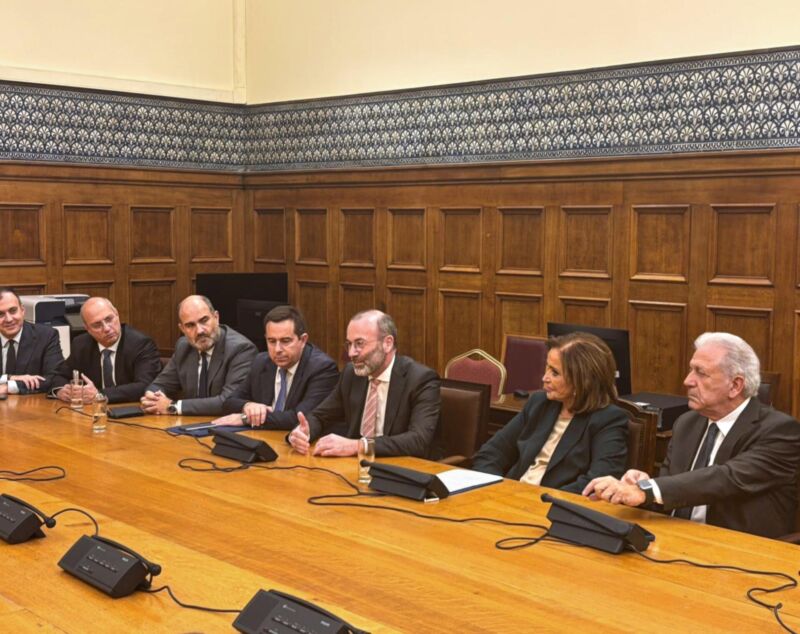 Image for the Tweet beginning: Great to be in Greece